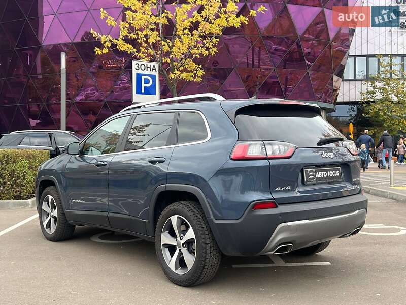 Внедорожник / Кроссовер Jeep Cherokee 2020 в Киеве