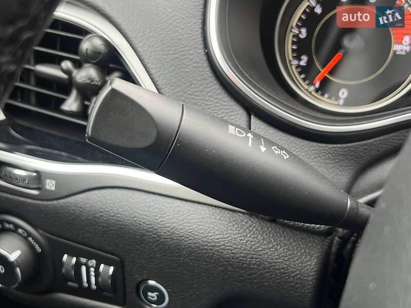 Внедорожник / Кроссовер Jeep Cherokee 2020 в Киеве