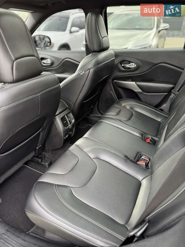 Позашляховик / Кросовер Jeep Cherokee 2020 в Івано-Франківську