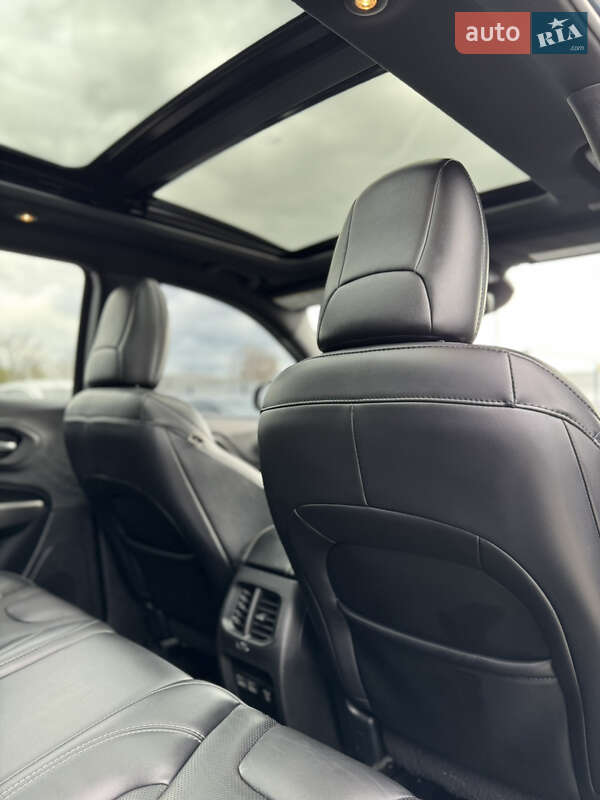 Позашляховик / Кросовер Jeep Cherokee 2020 в Івано-Франківську