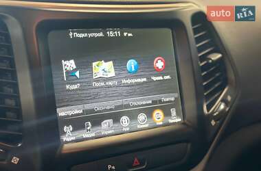 Внедорожник / Кроссовер Jeep Cherokee 2016 в 