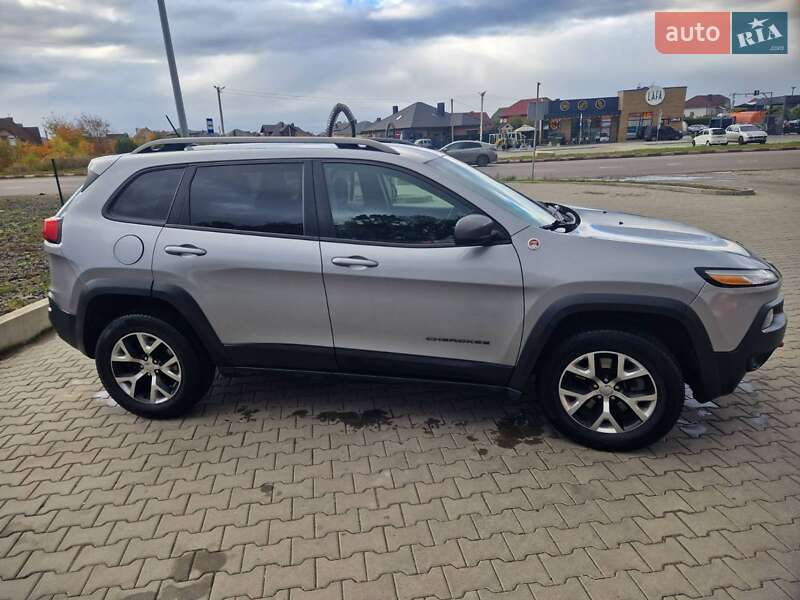 Внедорожник / Кроссовер Jeep Cherokee 2014 в Луцке фото 3 Внедорожник / Кроссовер Jeep Cherokee 2014 в Луцке