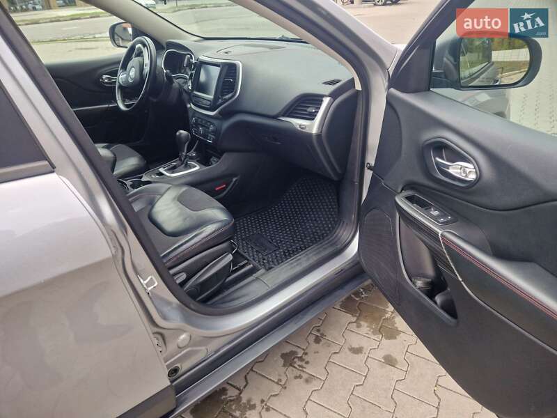 Внедорожник / Кроссовер Jeep Cherokee 2014 в Луцке фото 8 Внедорожник / Кроссовер Jeep Cherokee 2014 в Луцке
