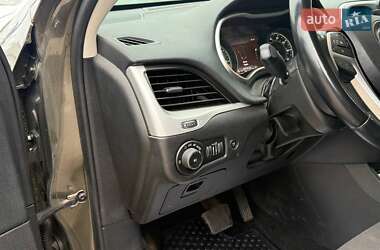 Внедорожник / Кроссовер Jeep Cherokee 2014 в 