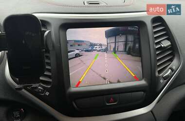 Внедорожник / Кроссовер Jeep Cherokee 2014 в 