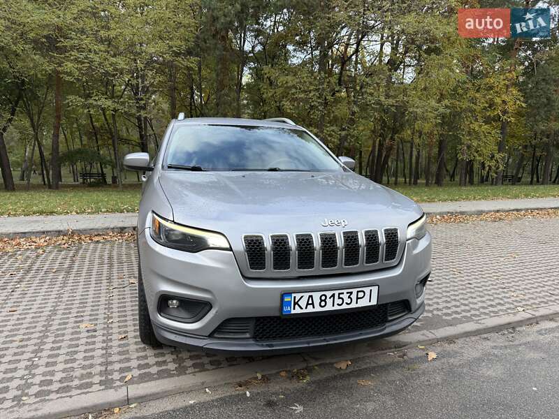 Внедорожник / Кроссовер Jeep Cherokee 2018 в Киеве