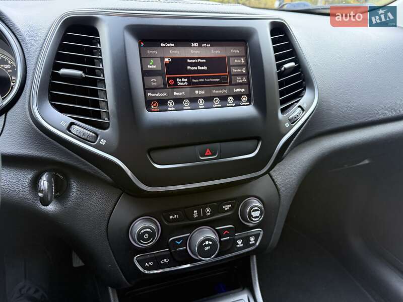 Внедорожник / Кроссовер Jeep Cherokee 2018 в Киеве