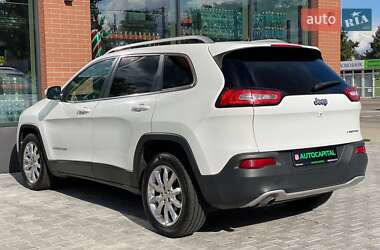 Внедорожник / Кроссовер Jeep Cherokee 2016 в 