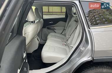 Внедорожник / Кроссовер Jeep Cherokee 2019 в 