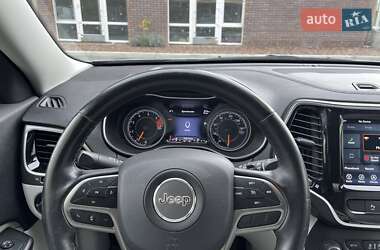 Внедорожник / Кроссовер Jeep Cherokee 2019 в 