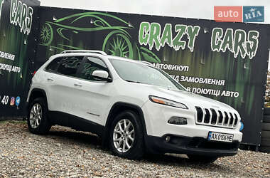 Внедорожник / Кроссовер Jeep Cherokee 2014 в 