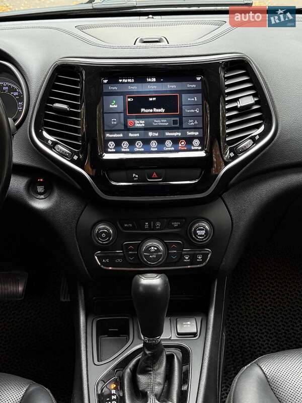 Внедорожник / Кроссовер Jeep Cherokee 2019 в Новомосковске фото 31 Внедорожник / Кроссовер Jeep Cherokee 2019 в Новомосковске