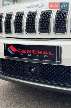 Внедорожник / Кроссовер Jeep Cherokee 2022 в 