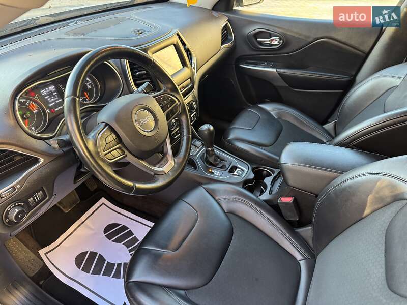 Внедорожник / Кроссовер Jeep Cherokee 2019 в Ровно фото 14 Внедорожник / Кроссовер Jeep Cherokee 2019 в Ровно