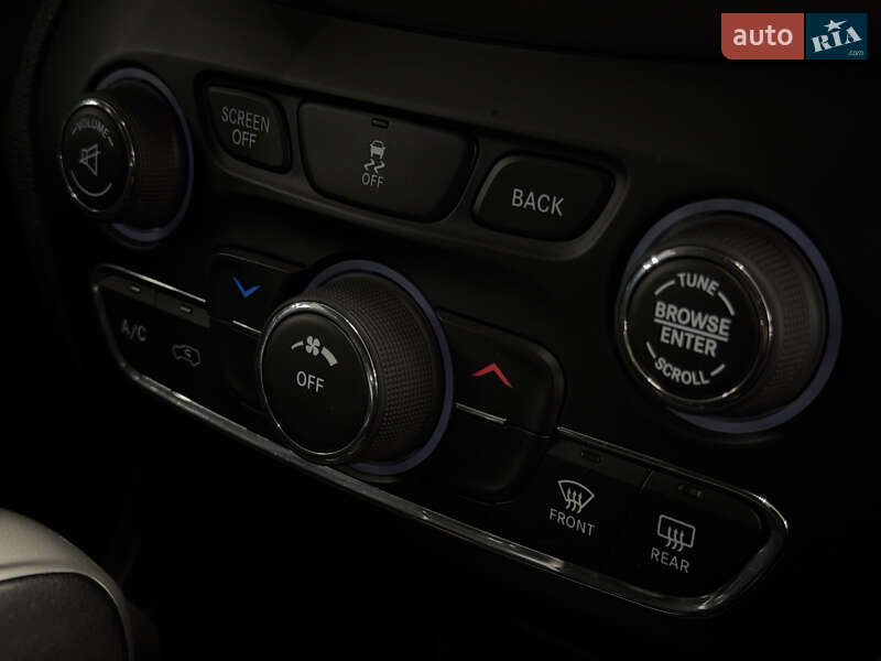 Позашляховик / Кросовер Jeep Cherokee 2017 в Миколаєві фото 32 Позашляховик / Кросовер Jeep Cherokee 2017 в Миколаєві