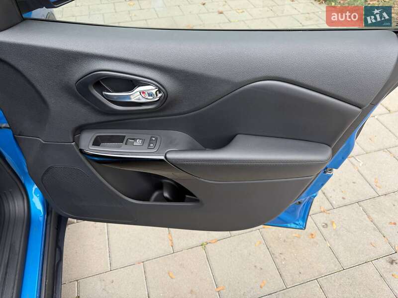 Позашляховик / Кросовер Jeep Cherokee 2021 в Вінниці