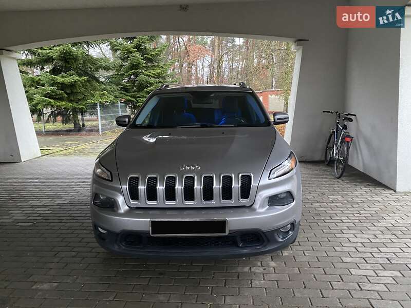 Внедорожник / Кроссовер Jeep Cherokee 2016 в Одессе фото Внедорожник / Кроссовер Jeep Cherokee 2016 в Одессе