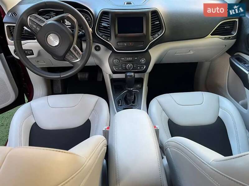 Внедорожник / Кроссовер Jeep Cherokee 2020 в Львове