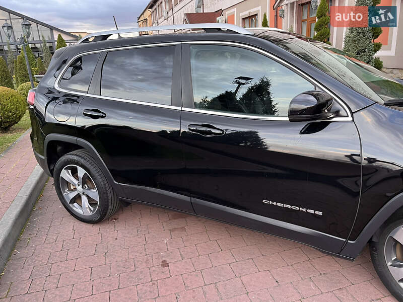 Внедорожник / Кроссовер Jeep Cherokee 2019 в Львове