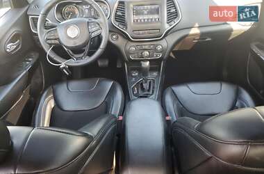 Позашляховик / Кросовер Jeep Cherokee 2019 в  фото 8 Позашляховик / Кросовер Jeep Cherokee 2019 в