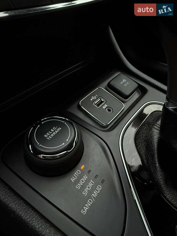 Внедорожник / Кроссовер Jeep Cherokee 2020 в Лубнах фото 46 Внедорожник / Кроссовер Jeep Cherokee 2020 в Лубнах