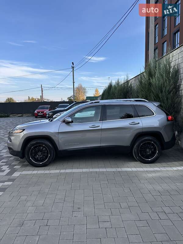 Позашляховик / Кросовер Jeep Cherokee 2015 в Рівному фото 10 Позашляховик / Кросовер Jeep Cherokee 2015 в Рівному
