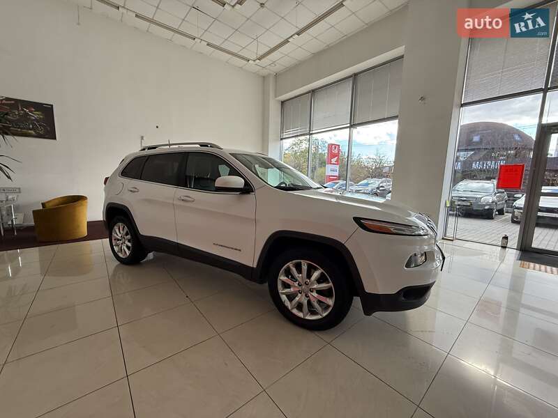 Внедорожник / Кроссовер Jeep Cherokee 2015 в Черновцах фото 12 Внедорожник / Кроссовер Jeep Cherokee 2015 в Черновцах