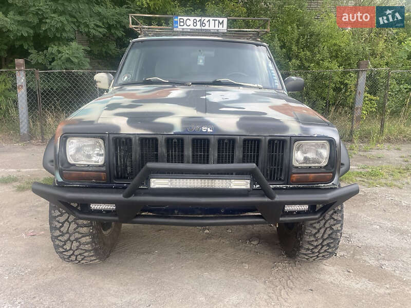 Внедорожник / Кроссовер Jeep Cherokee 1998 в Золочеве