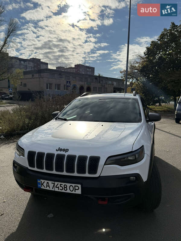 Внедорожник / Кроссовер Jeep Cherokee 2019 в Киеве фото 4 Внедорожник / Кроссовер Jeep Cherokee 2019 в Киеве
