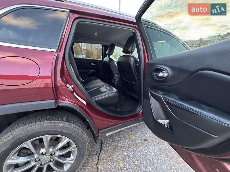 Позашляховик / Кросовер Jeep Cherokee 2019 в Чернігові