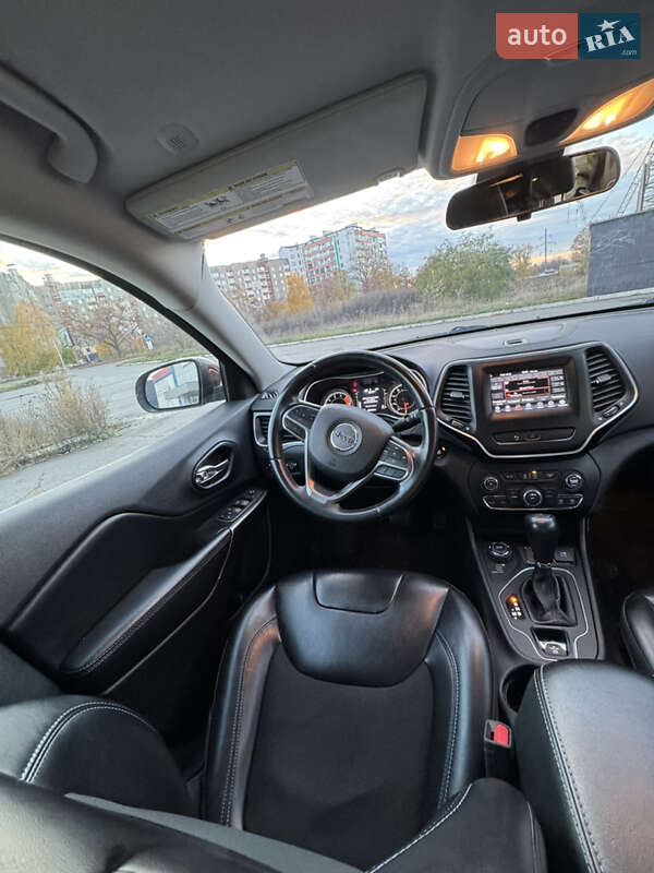 Позашляховик / Кросовер Jeep Cherokee 2019 в Чернігові