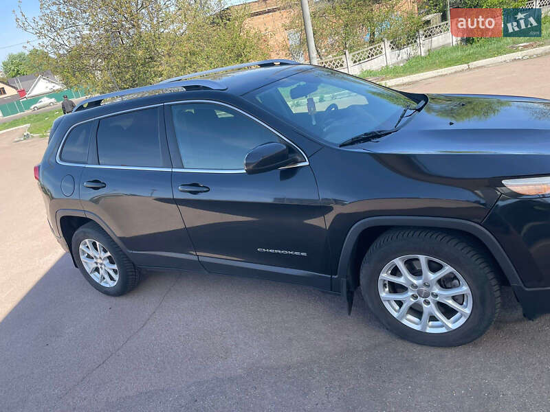 Внедорожник / Кроссовер Jeep Cherokee 2015 в Киеве фото 5 Внедорожник / Кроссовер Jeep Cherokee 2015 в Киеве