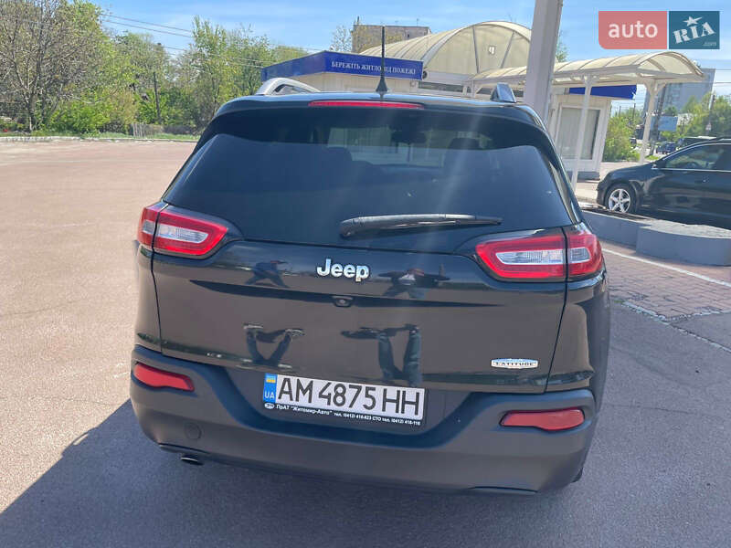 Внедорожник / Кроссовер Jeep Cherokee 2015 в Киеве фото 21 Внедорожник / Кроссовер Jeep Cherokee 2015 в Киеве