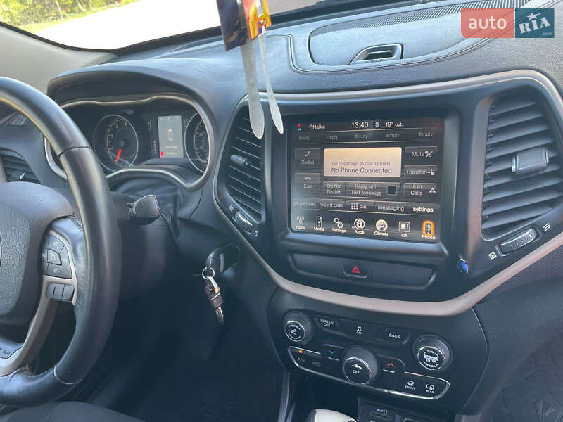 Внедорожник / Кроссовер Jeep Cherokee 2015 в Киеве фото 38 Внедорожник / Кроссовер Jeep Cherokee 2015 в Киеве
