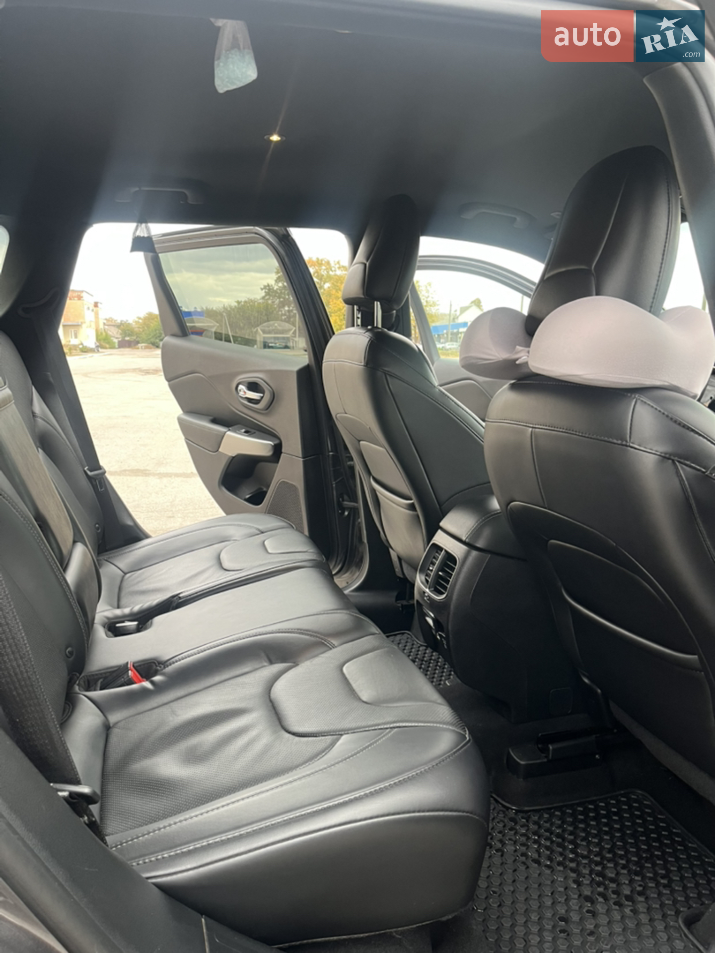 2019 Jeep Cherokee - мініатюра 8