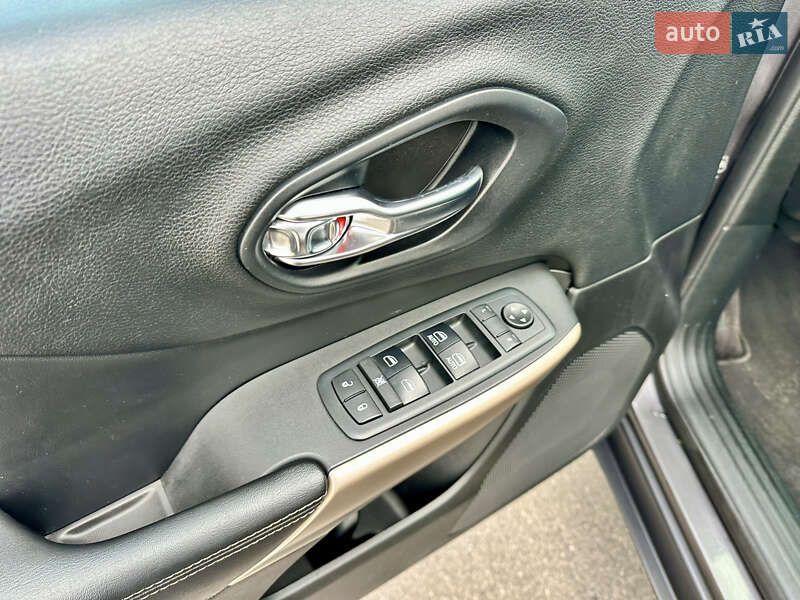 Позашляховик / Кросовер Jeep Cherokee 2017 в Вінниці фото 50 Позашляховик / Кросовер Jeep Cherokee 2017 в Вінниці