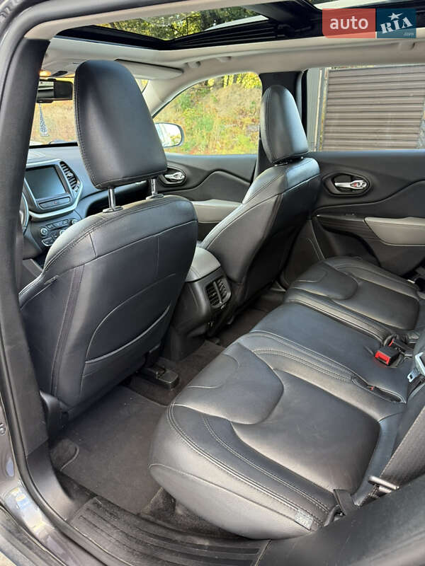 Внедорожник / Кроссовер Jeep Cherokee 2014 в Львове фото 14 Внедорожник / Кроссовер Jeep Cherokee 2014 в Львове