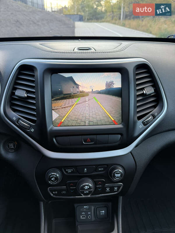 Внедорожник / Кроссовер Jeep Cherokee 2014 в Львове фото 31 Внедорожник / Кроссовер Jeep Cherokee 2014 в Львове