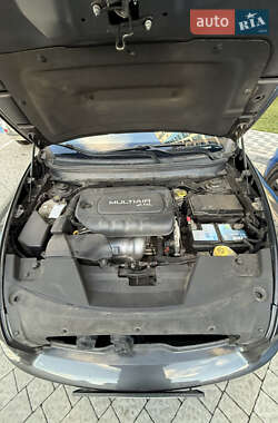 Позашляховик / Кросовер Jeep Cherokee 2014 в  фото 41 Позашляховик / Кросовер Jeep Cherokee 2014 в