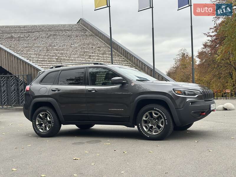 Внедорожник / Кроссовер Jeep Cherokee 2018 в Киеве фото 4 Внедорожник / Кроссовер Jeep Cherokee 2018 в Киеве