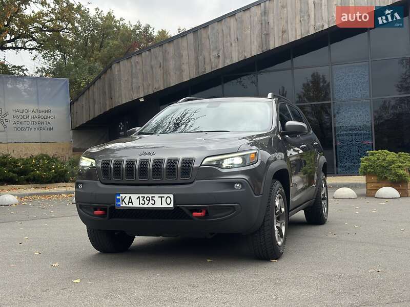 Внедорожник / Кроссовер Jeep Cherokee 2018 в Киеве фото 12 Внедорожник / Кроссовер Jeep Cherokee 2018 в Киеве