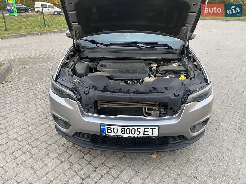 Внедорожник / Кроссовер Jeep Cherokee 2018 в Бродах фото 2 Внедорожник / Кроссовер Jeep Cherokee 2018 в Бродах