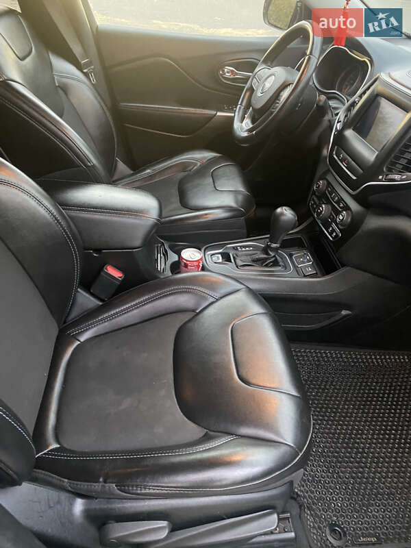 Внедорожник / Кроссовер Jeep Cherokee 2018 в Бродах фото 14 Внедорожник / Кроссовер Jeep Cherokee 2018 в Бродах