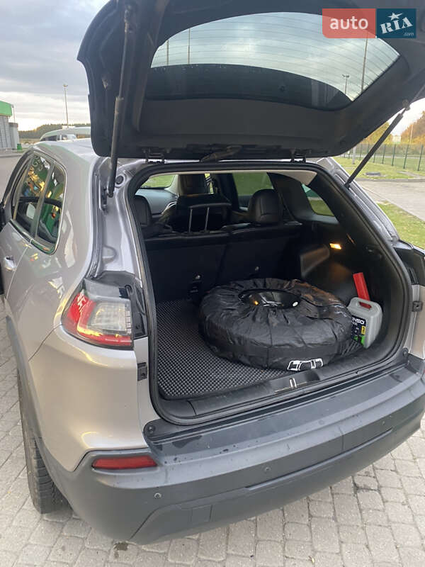 Внедорожник / Кроссовер Jeep Cherokee 2018 в Бродах фото 31 Внедорожник / Кроссовер Jeep Cherokee 2018 в Бродах