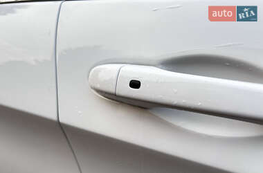 Внедорожник / Кроссовер Jeep Cherokee 2019 в Дубно