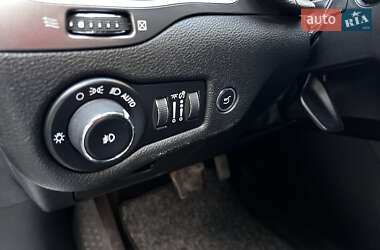 Внедорожник / Кроссовер Jeep Cherokee 2019 в Дубно