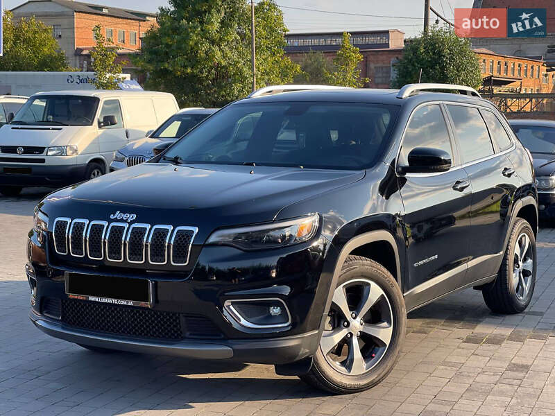 Внедорожник / Кроссовер Jeep Cherokee 2018 в 