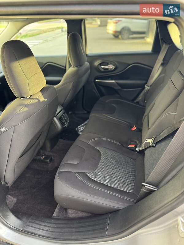 Внедорожник / Кроссовер Jeep Cherokee 2018 в Виннице фото 10 Внедорожник / Кроссовер Jeep Cherokee 2018 в Виннице