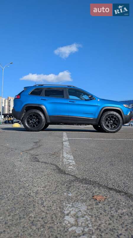 Внедорожник / Кроссовер Jeep Cherokee 2018 в Киеве фото 3 Внедорожник / Кроссовер Jeep Cherokee 2018 в Киеве