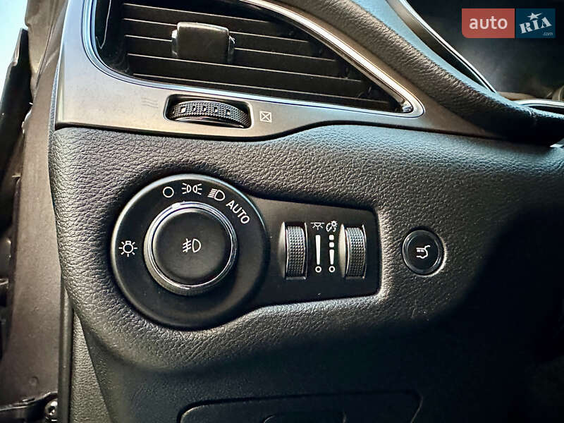 Позашляховик / Кросовер Jeep Cherokee 2020 в Кам'янець-Подільському